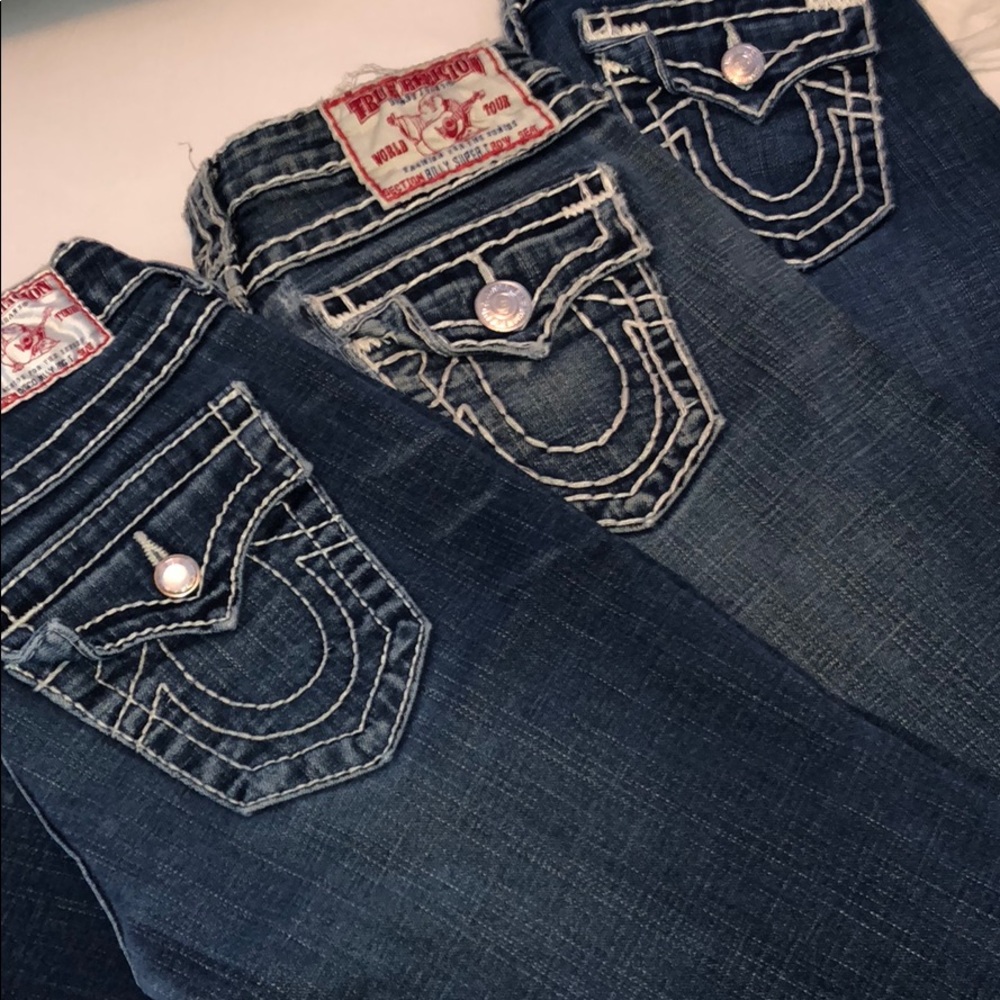 Bundle of true religion women’s jeans all size 25.